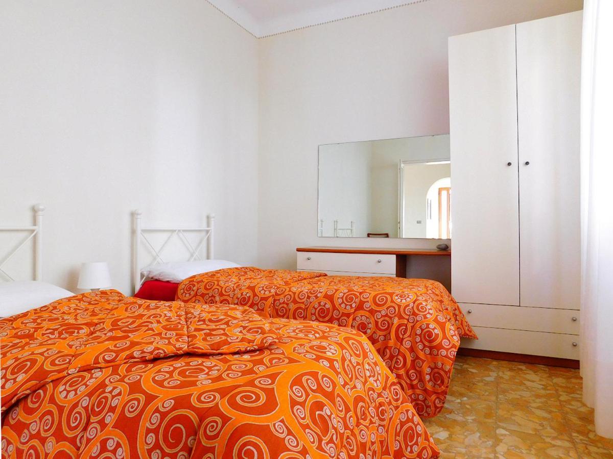 Villa Unifamiliare Con Posto Auto! Леванто Экстерьер фото